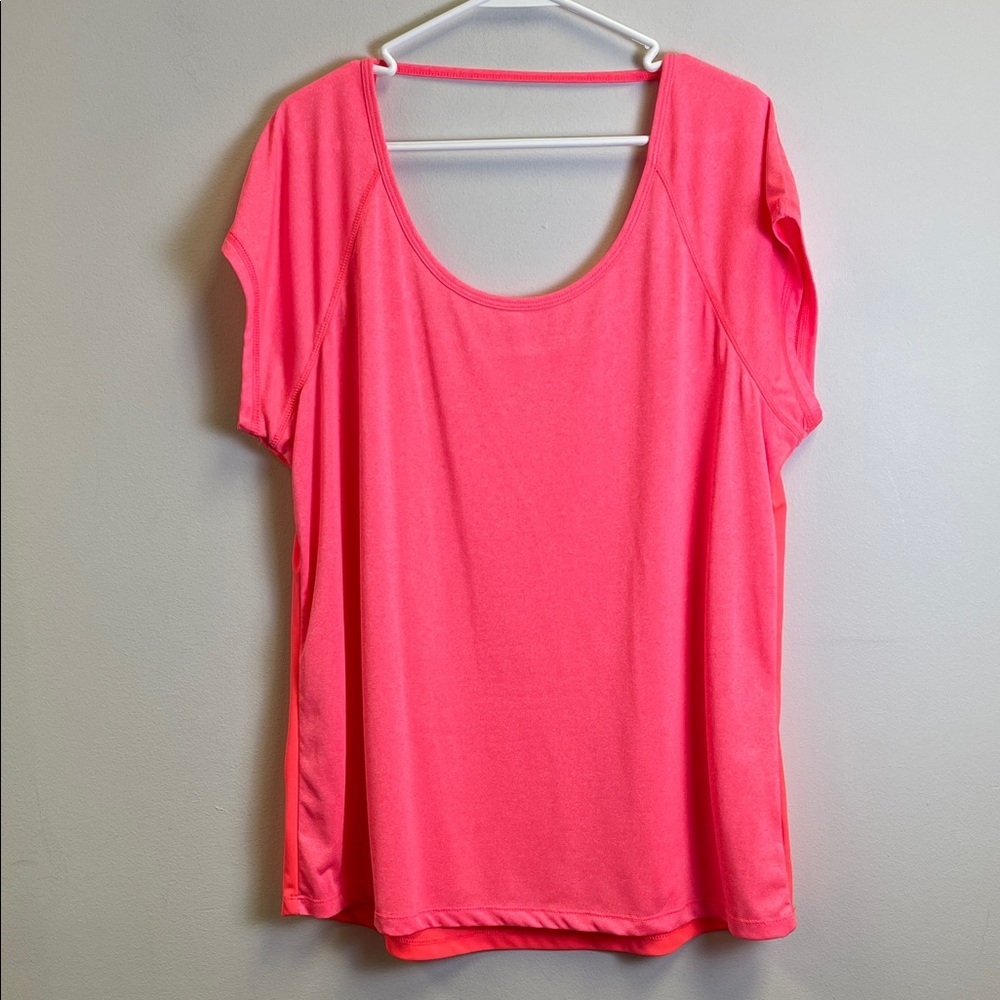 Vibrant Pink Short Sleeve Women's Tee